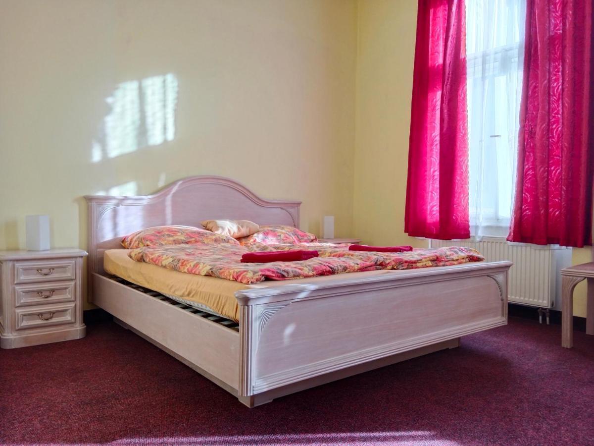 فندق St. Maur Bečov nad Teplou المظهر الخارجي الصورة